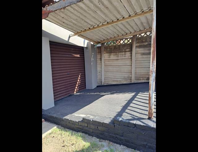 5 BEDROOM FREEHOLD FOR SALE IN NEWHOLME